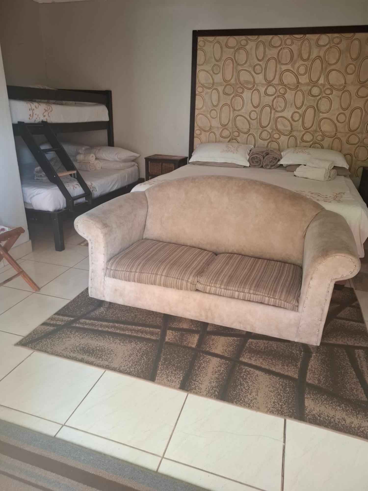 Vicky B Bed And Breakfast Mogwase エクステリア 写真