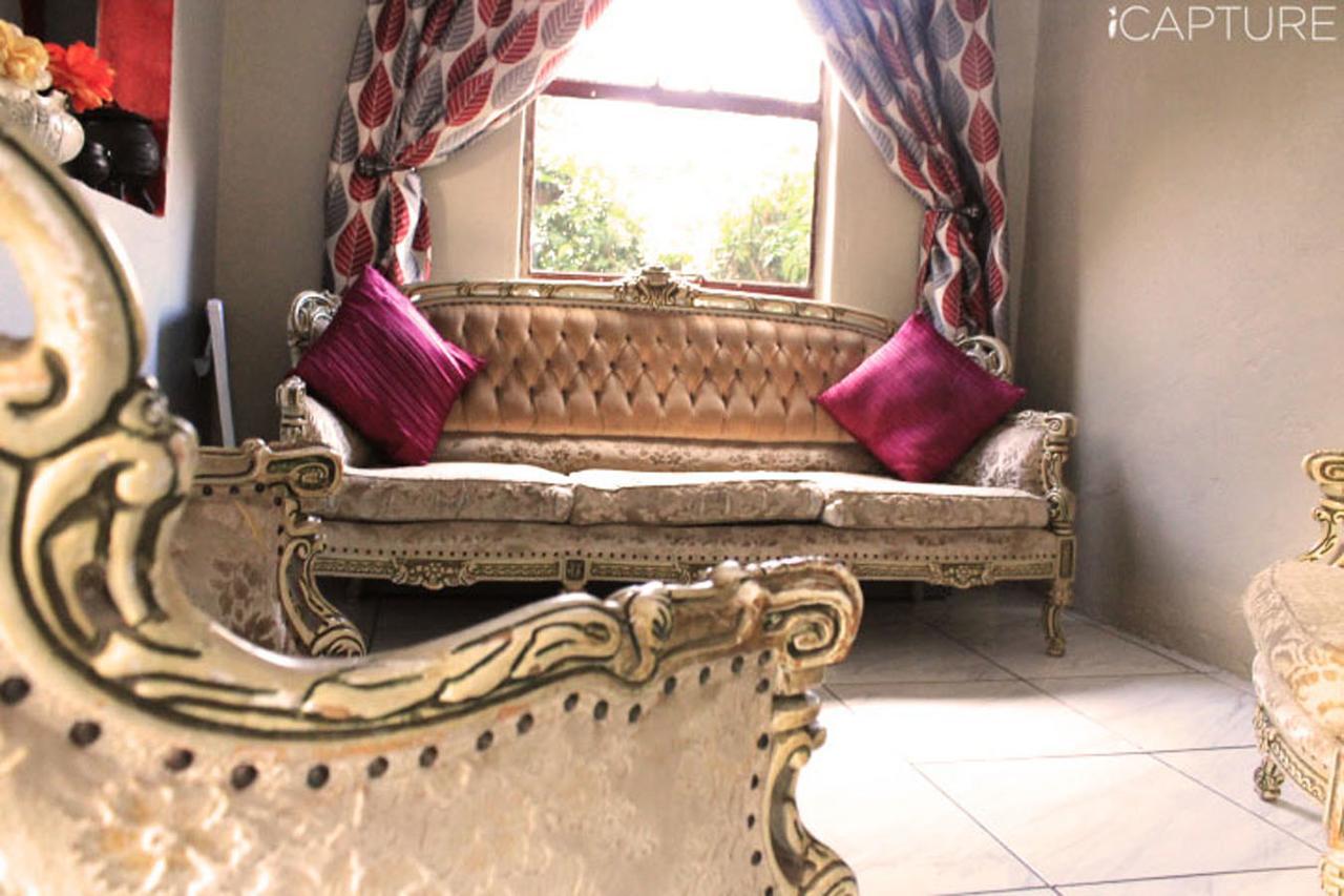 Vicky B Bed And Breakfast Mogwase エクステリア 写真